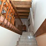 La Casa Del Grial