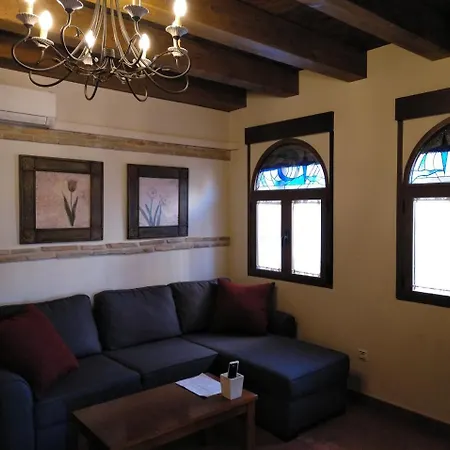La Casa Del Grial