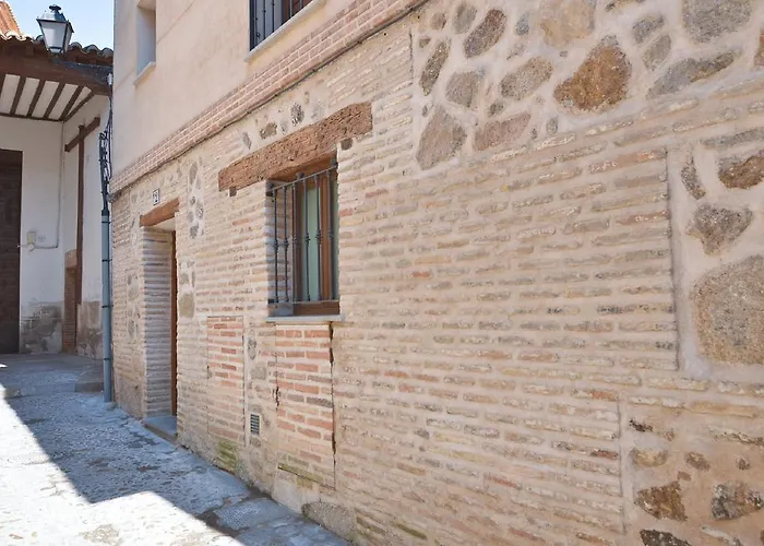 라 카사 델 그리알 *