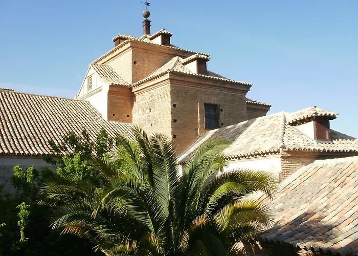 라 카사 델 그리알 *